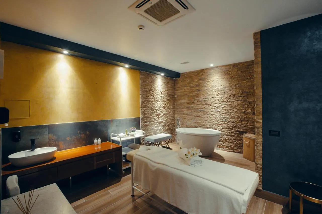 ****  Marjan Plaza Hotel تبليسي جورجيا